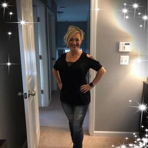 Meet your Posher, Stephanie